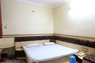 Hotel Lords, New Delhi 2